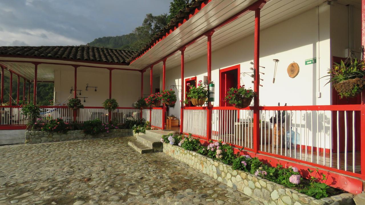 La Cabana Ecohotel - Valle Del Cocora Саленто Экстерьер фото
